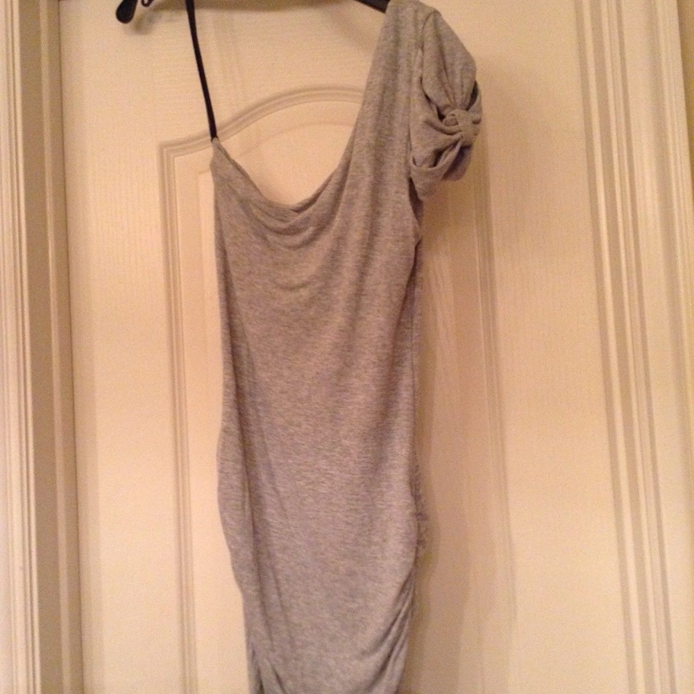 Bebe One Shoulder Cold Sleeve Shirt Sz XSmall